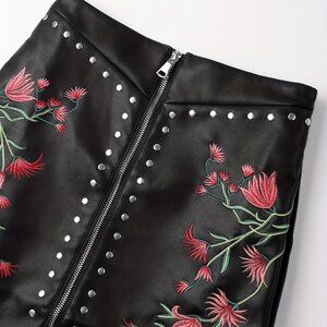 Black Multicolor Embroidered Studded Zipper Front Faux Leather Mini Skirt L
